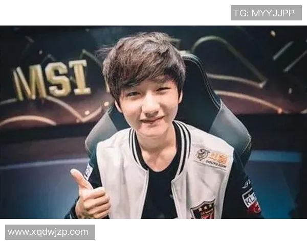 英雄联盟盛宴：深入解析FPX战队的默契与协作之道