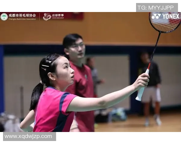 羽毛球的梦想与坚持成都羽毛球队成长历程的真实记录