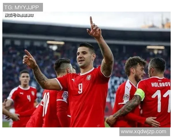 足球巨星与影坛巨星的精彩碰撞共同探讨梦想与荣耀的交汇点 足球巨星与影坛巨星的精彩碰撞共同探讨梦想与荣耀的交汇点