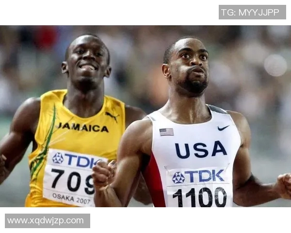 足球明星与博尔特的奇妙相遇:速度与技巧的巅峰对决 足球明星与博尔特的奇妙相遇:速度与技巧的巅峰对决